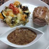 Varkenshaas met honingmosterdsaus
